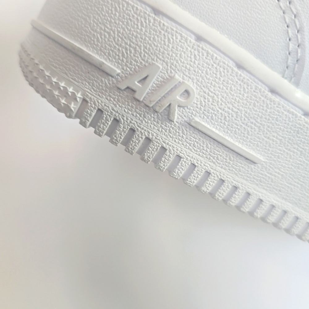 Nike Air Force 1 Mid 07 Triple White Shoe